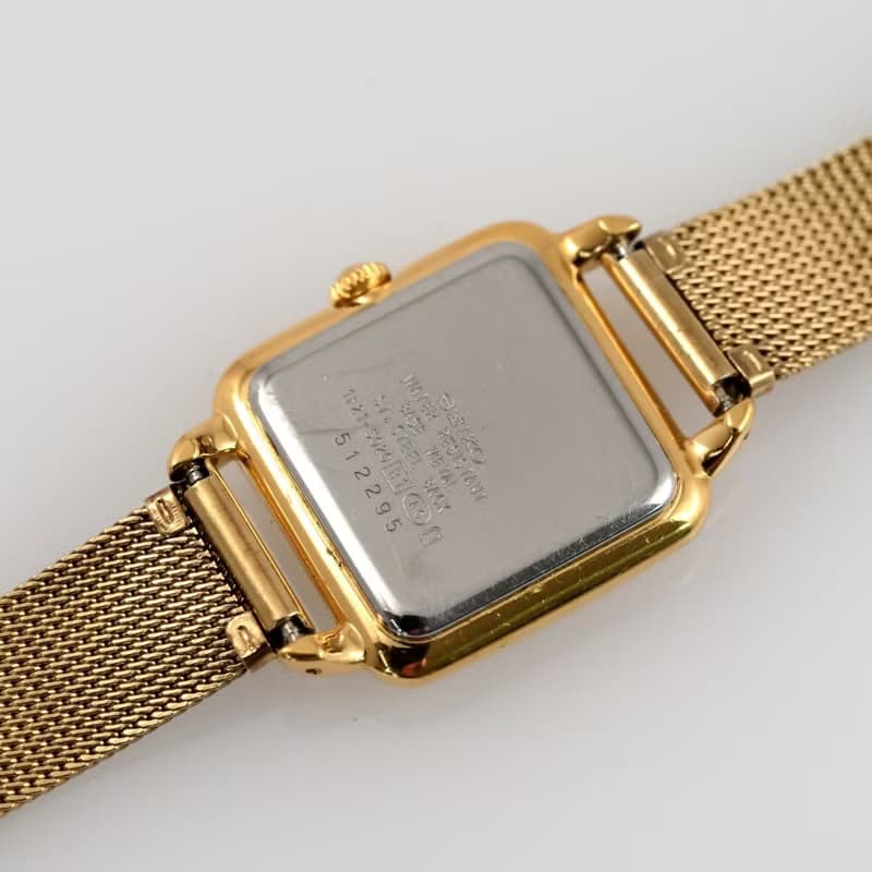 SEIKO NOIE 女性用腕時計 クォーツ 1F21-5020 22mm Gold Square Case Silver Dial 手錶 古董錶 復古手錶