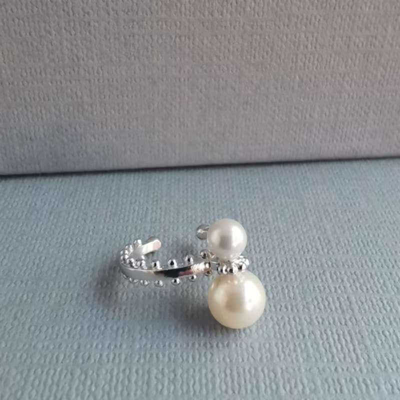 Pearl conch Ear cuff & stud ear 夾式耳環 耳骨夾 珍珠耳環
