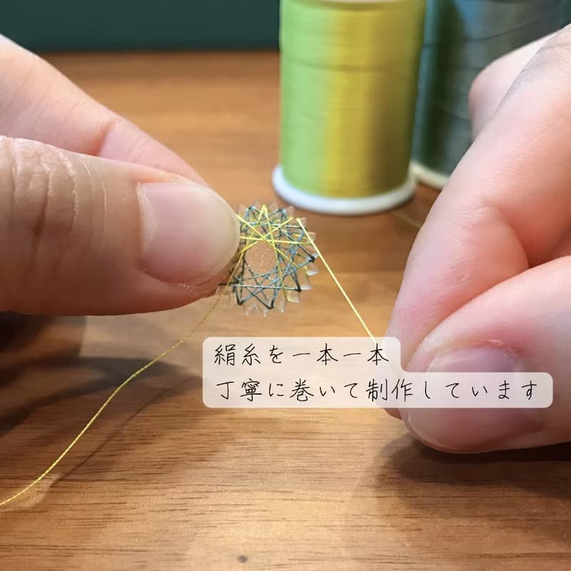 グリーンカラーのひと粒ピアス/イヤリング / 絹糸 / 送料無料