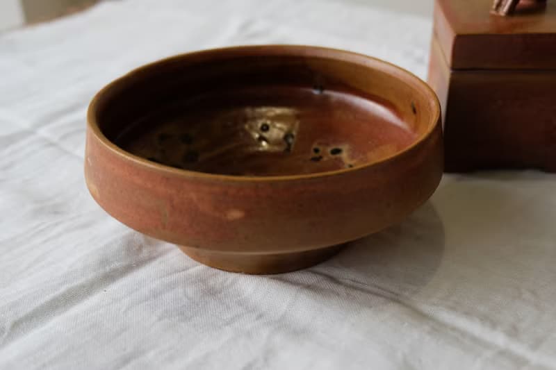 茶葉褐 飛碟碗