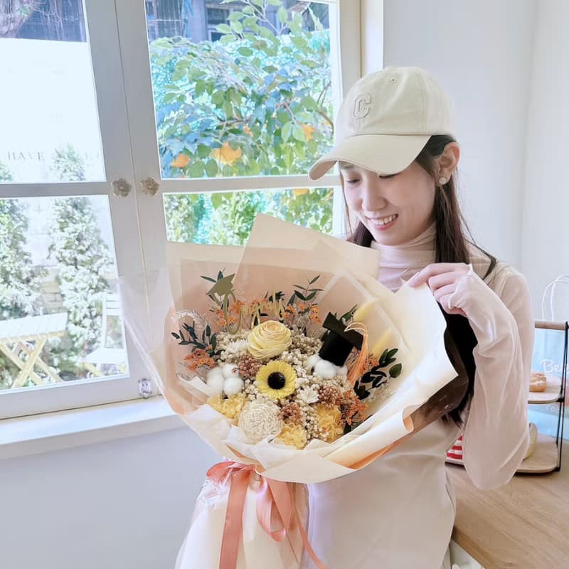 經典向日葵畢業花束 畢業花束 太陽花 滿天星 乾燥花 交換禮物