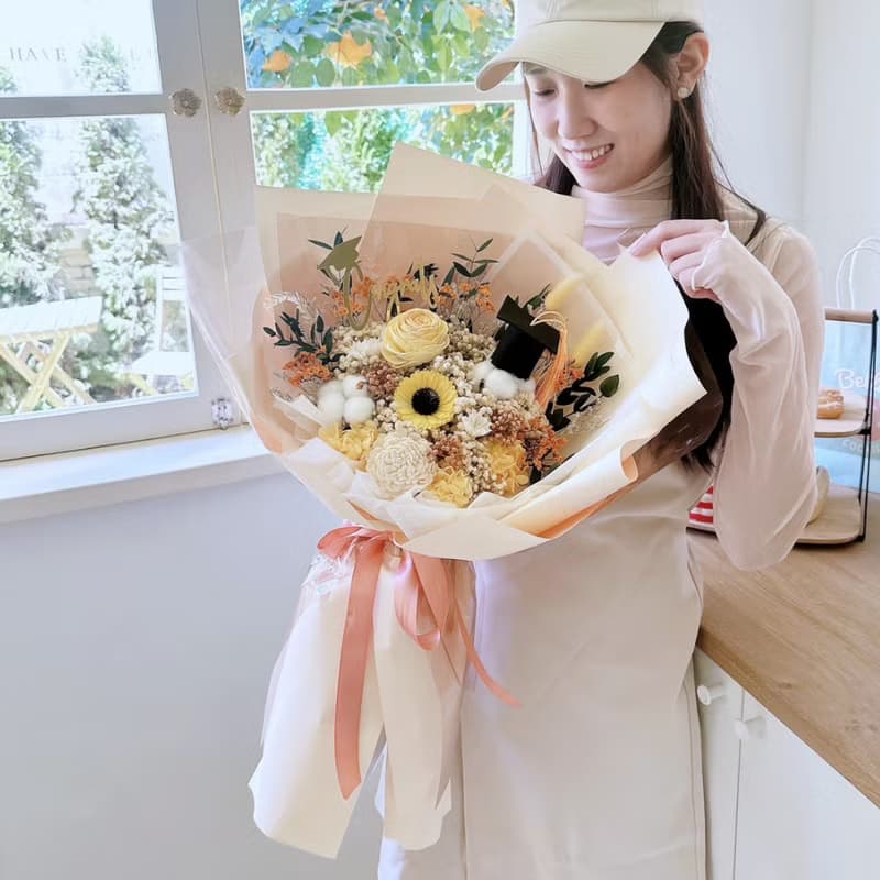 經典向日葵畢業花束 畢業花束 太陽花 滿天星 乾燥花 交換禮物