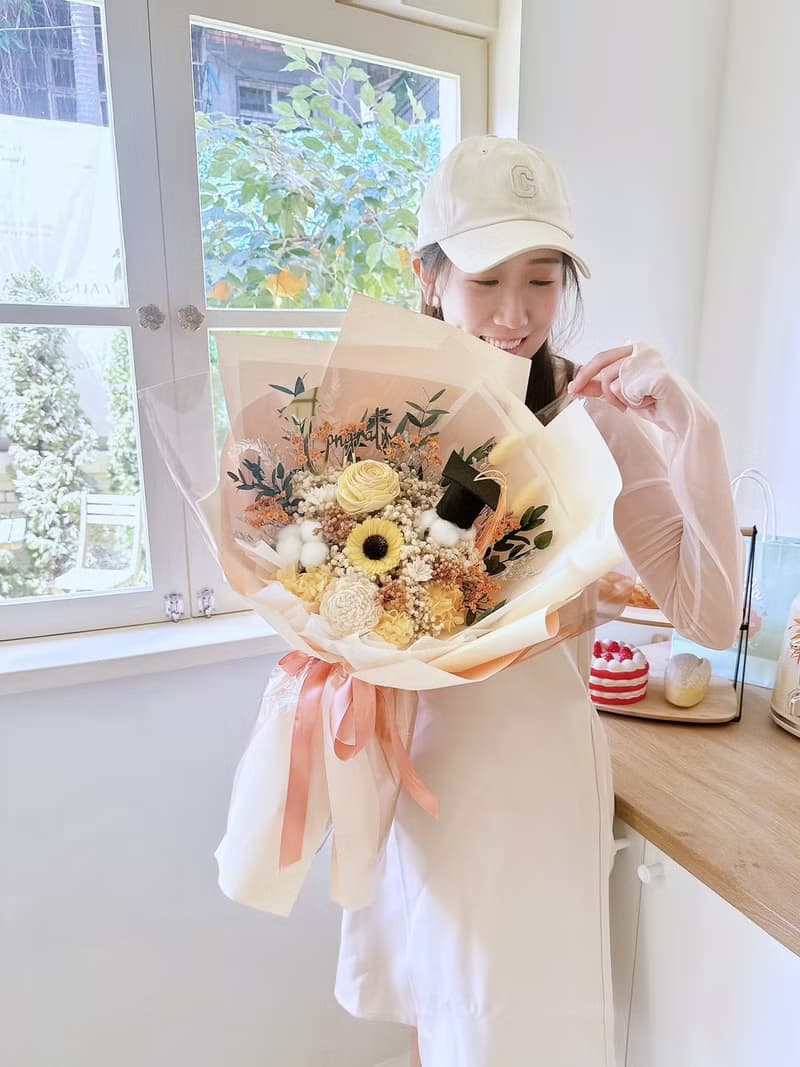經典向日葵畢業花束 畢業花束 太陽花 滿天星 乾燥花 交換禮物