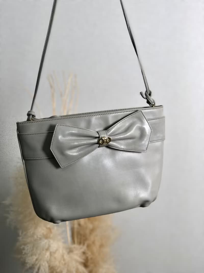 【 日本直送　名牌中古包 】CELINE セリーヌ ショルダーバッグ グレー ブラゾン レザー リボン vintage ヴィンテージ オールド dei55p