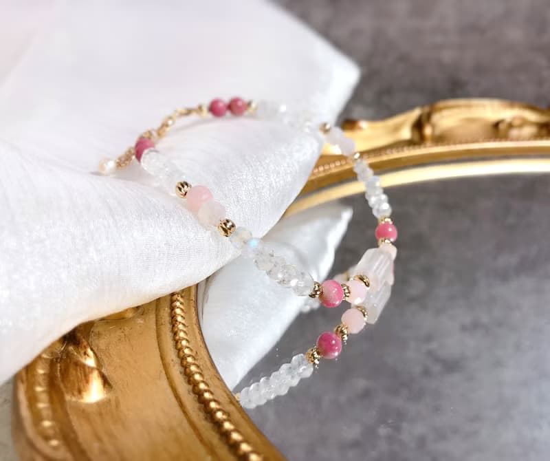 粉晶、粉澳寶、月光石 天然石手鍊