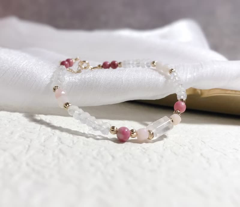 粉晶、粉澳寶、月光石 天然石手鍊