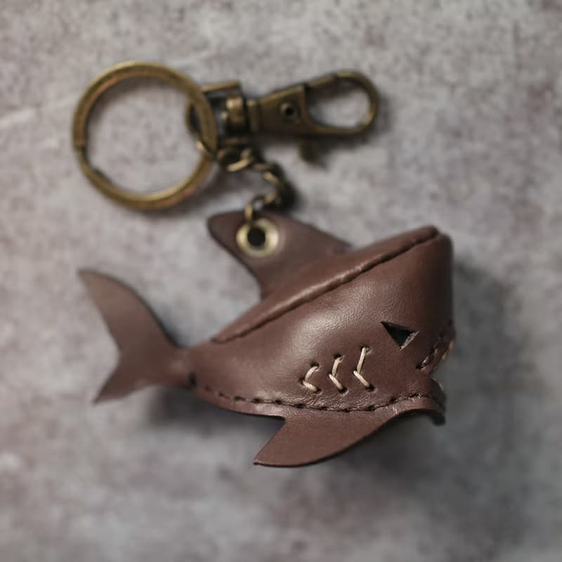 純手工製 迷你 咖啡 巧克力 鯊魚 鑰匙圈 shark Key holder