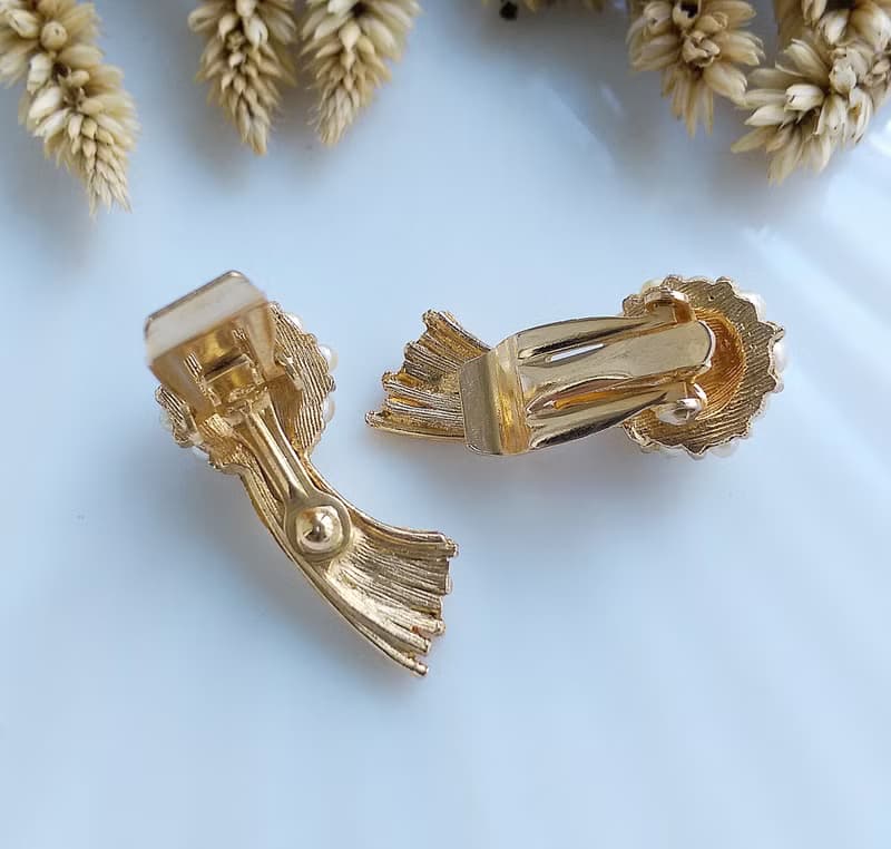 Vintage Jewelry 西洋古董飾品 優雅 小流星 仿珠 夾式耳環