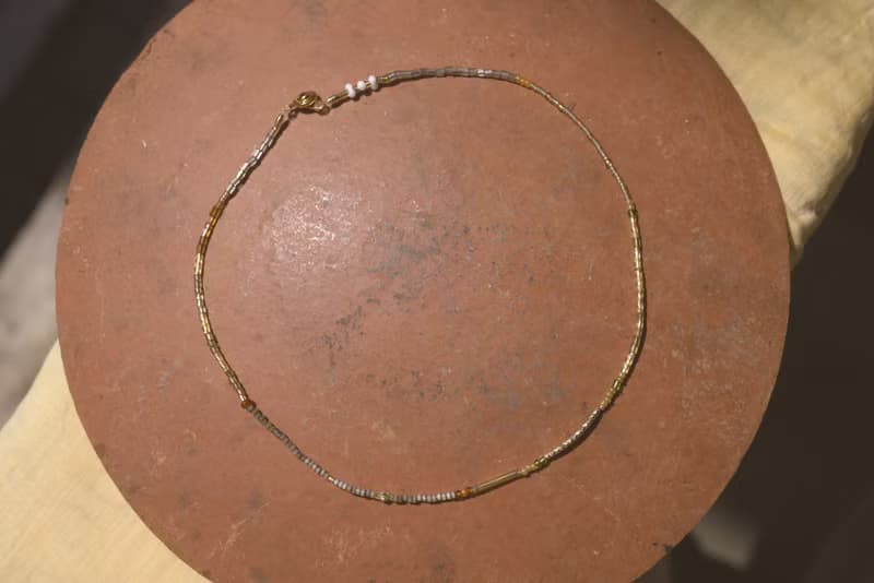 Golden Sunset 落日的金黃串珠短項鍊