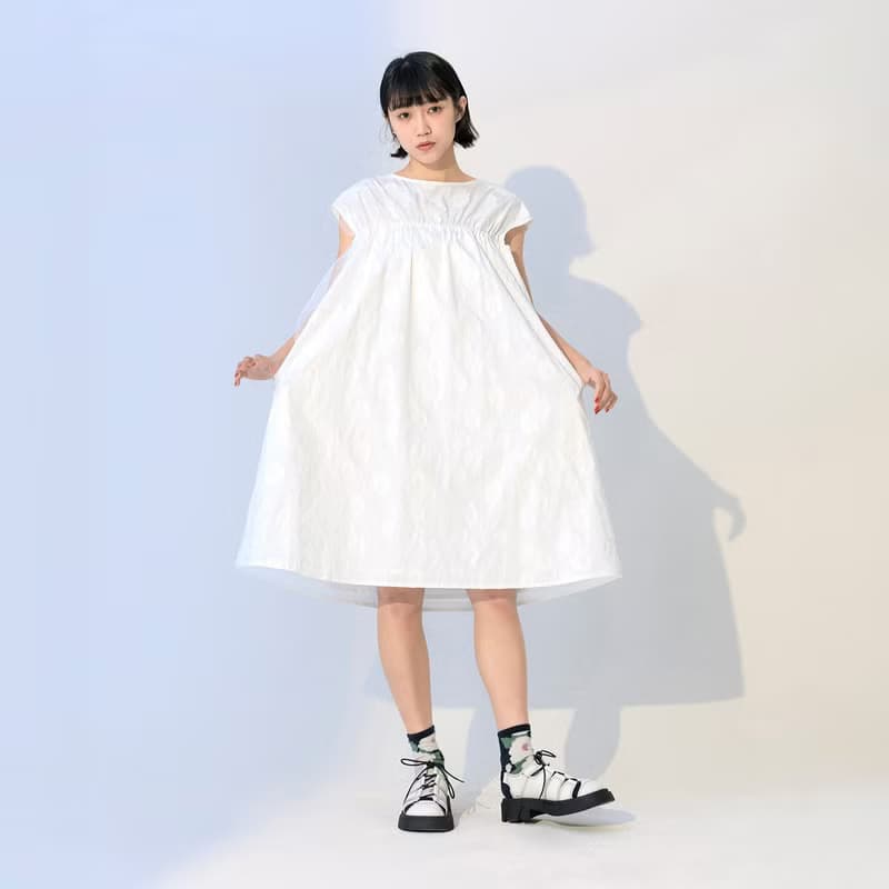 細褶剪接小蓋袖緹花洋裝