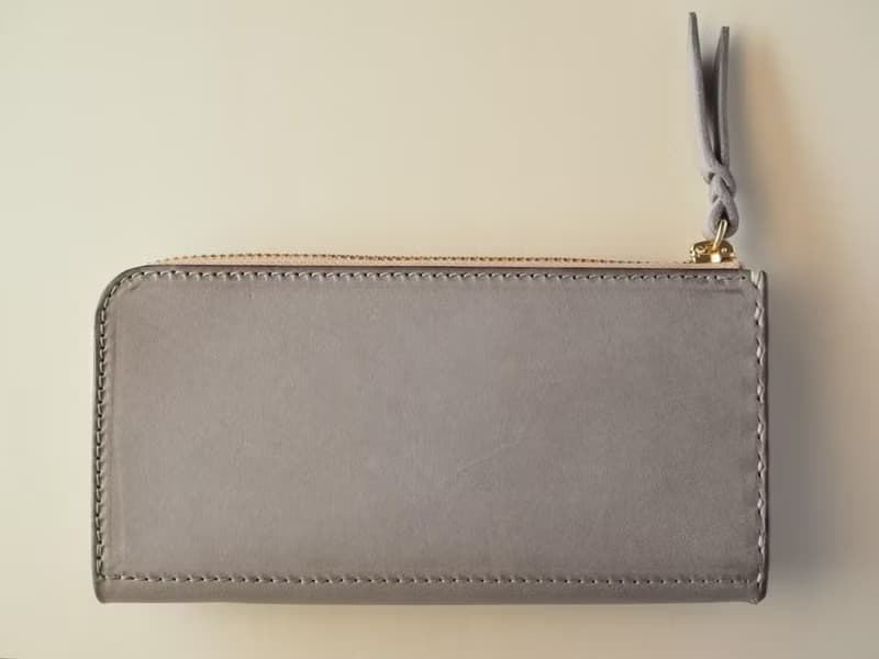 L字ファスナーの長財布 / グレー