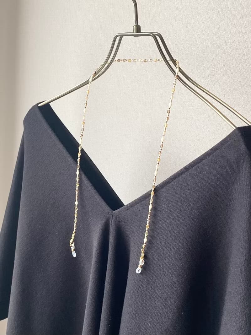 琥珀色のチェコビーズ　マスクストラップ　ネックレス　メガネチェーン - milk tea -