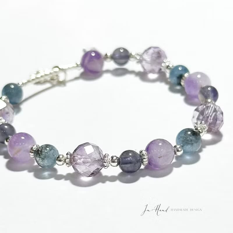 藍紫桔梗花色調-紫水晶.魔鬼海藍寶.菫青石-純銀設計手鍊