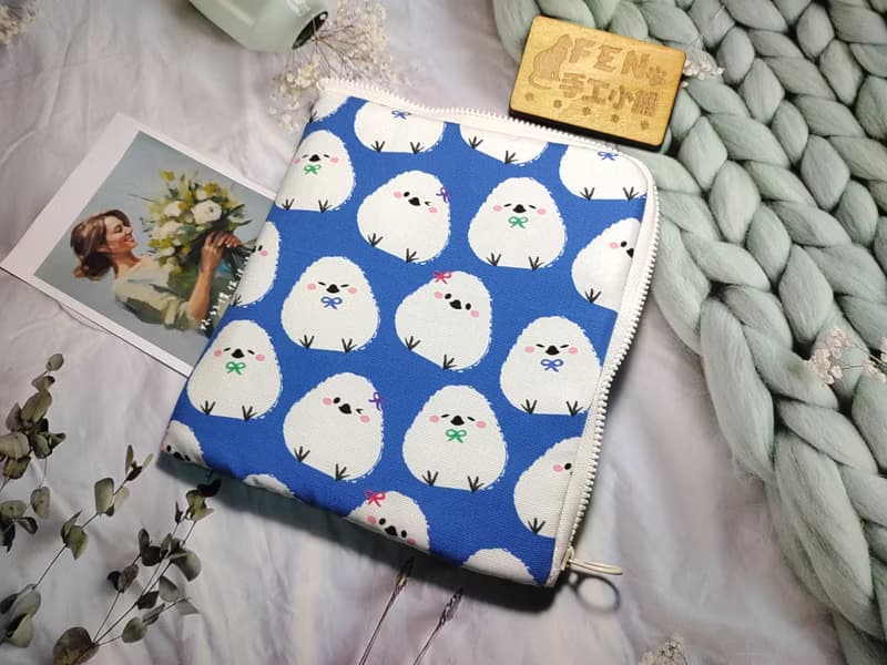 袋物系列-日本限量牛津棉布北長尾山雀L型拉鍊袋鋪棉-電子保護套