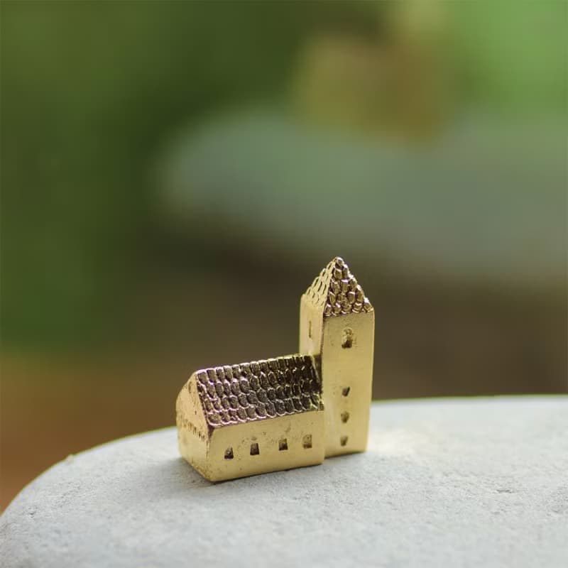 有高塔的小屋-金屬擺飾 療癒小物
