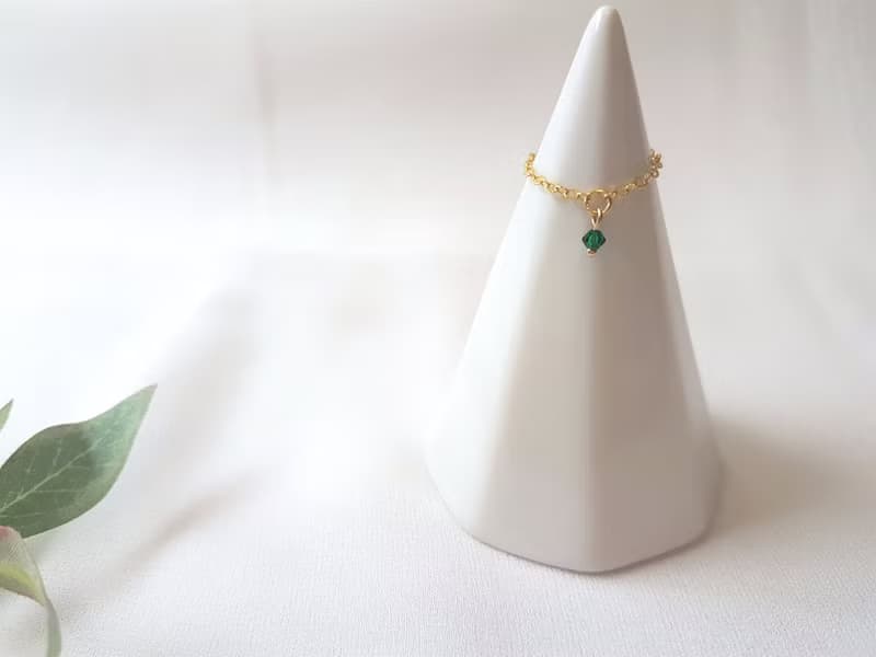 垂墜水晶 鍊戒 (祖母綠)