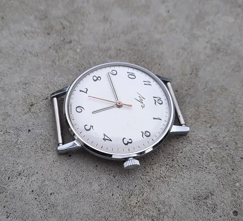 Luch 2209 wind up Soviet wrist watch vintage  – classic white dial mens watch