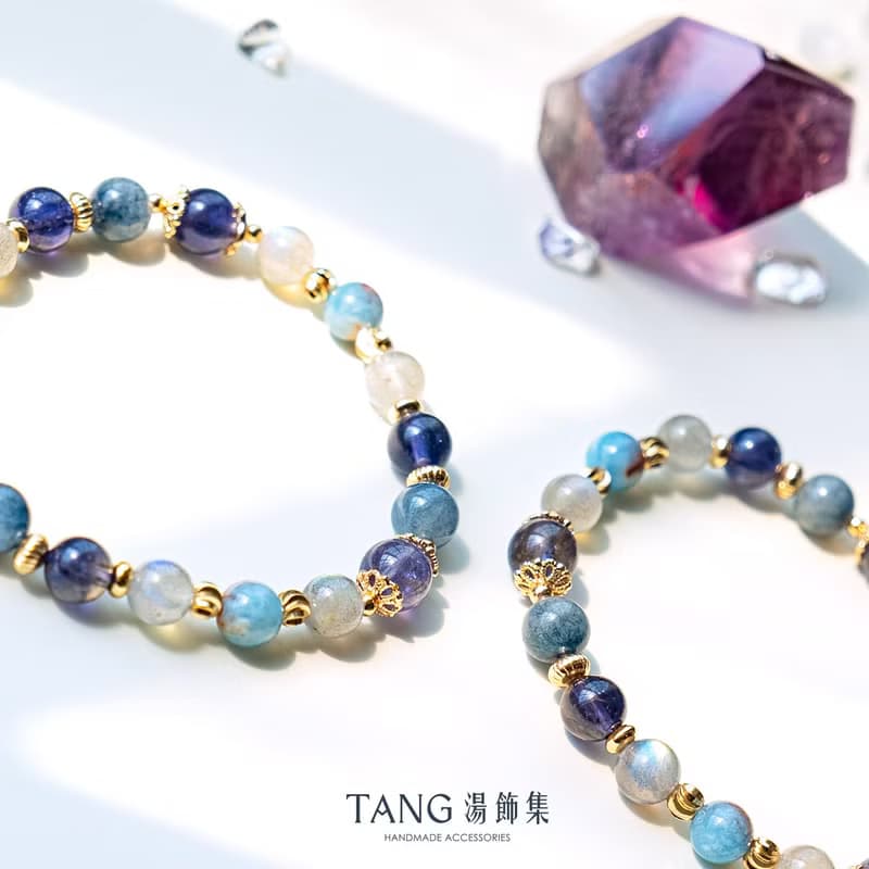 宙夜星夢 手鍊。堇青石 藍兔毛 島嶼海藍寶 拉長石。專注 勇氣 智