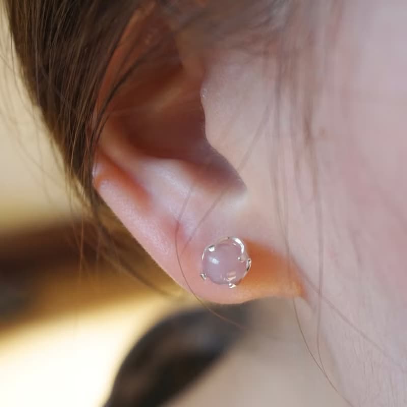 925純銀耳環 粉水晶耳環 純銀耳針 | 6mm馬粉晶 一對 ER-00007