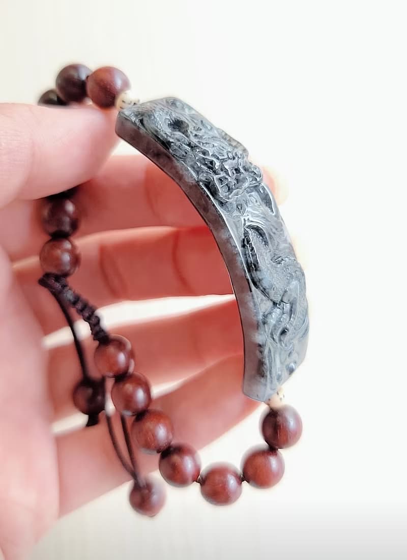 緬甸A貨翡翠手工精雕孤品冰烏雞大龍牌手串