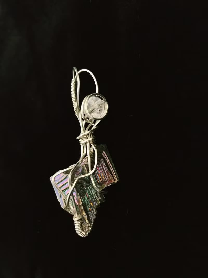 Angelin Jewelry || 彩虹鉍晶體 / 墜飾 / 晶礦 / 項鍊 / 禮物