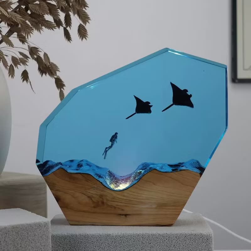 Solo Explorer 單獨潛水員探險海洋裝飾夜燈擺件