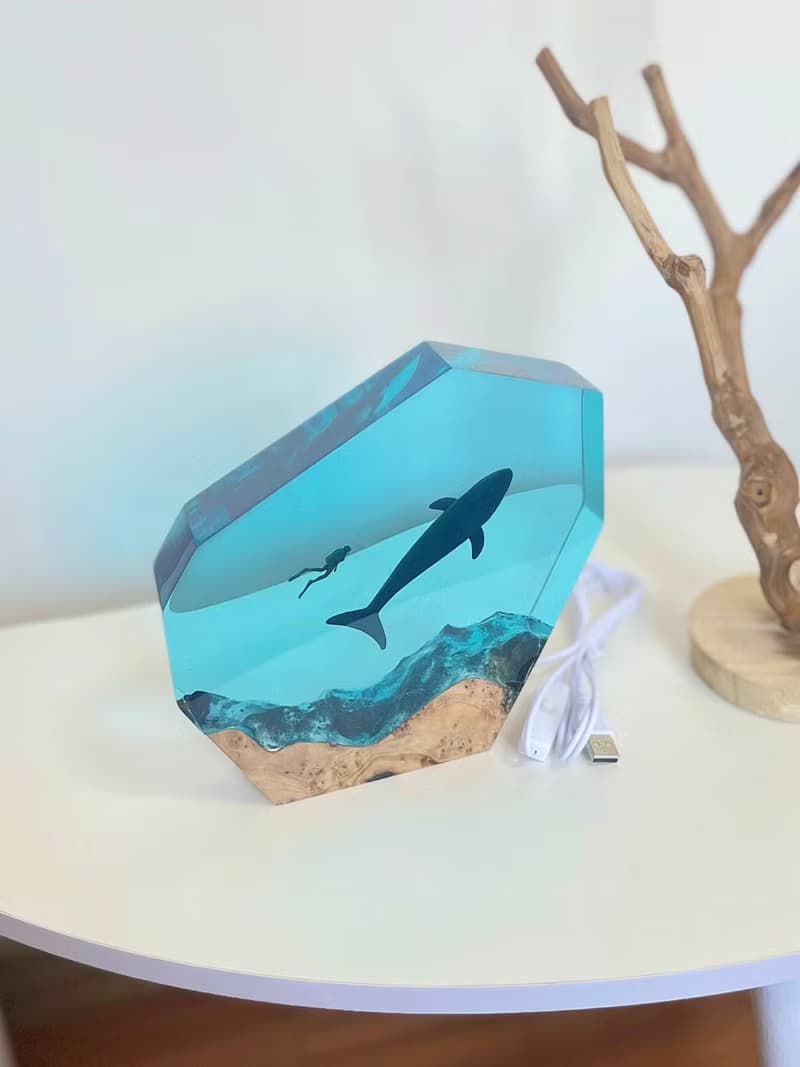 Solo Explorer 單獨潛水員探險海洋裝飾夜燈擺件