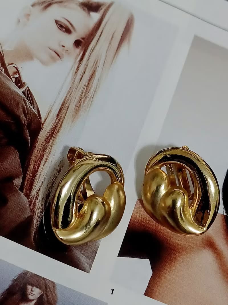 vintage jewelry  古董金色火炬夾式耳環