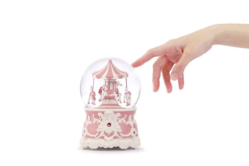 胭脂粉紅 洛可可旋轉木馬(經典)水晶球音樂盒 生日情人聖誕結婚