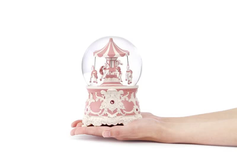 胭脂粉紅 洛可可旋轉木馬(經典)水晶球音樂盒 生日情人聖誕結婚