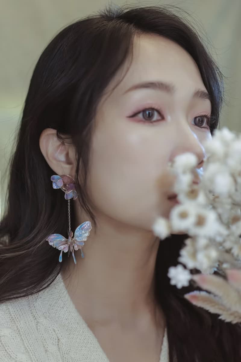 蝶夢  蝴蝶繡球壓花四邊無死角 不對稱 水晶花 樹脂花耳環