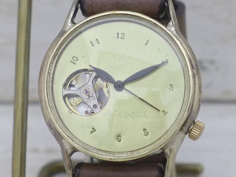 手作り腕時計 BAM063 33mm Brass 真鍮 自動巻きオープンハート 刻印文字盤 手縫いベルト