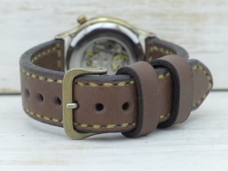 手作り腕時計 BAM063 33mm Brass 真鍮 自動巻きオープンハート 刻印文字盤 手縫いベルト