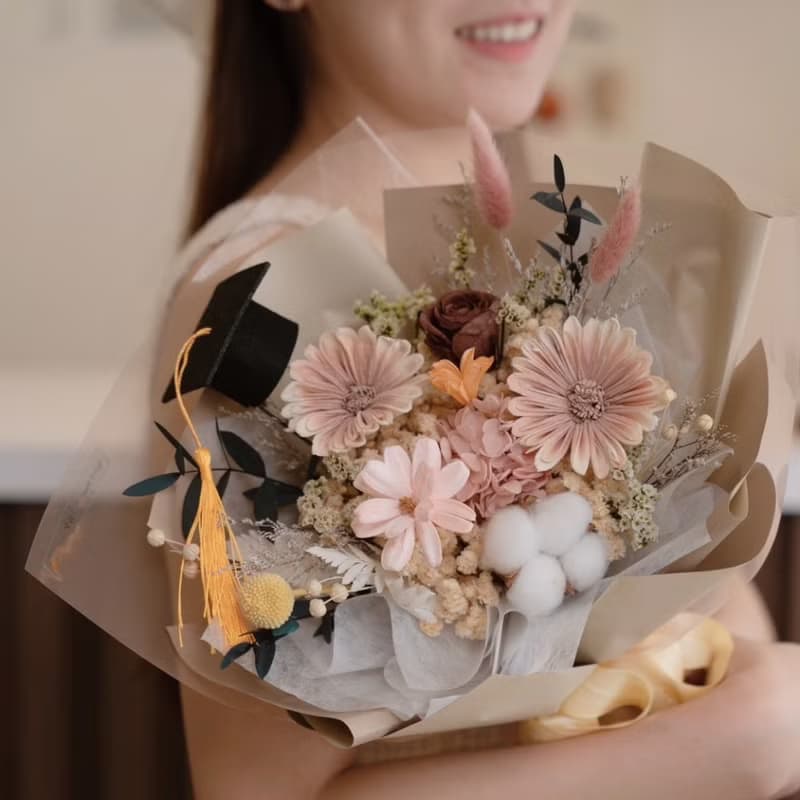 光之旅程畢業花束 / 奶茶色太陽花 太陽花花束 向日葵花束
