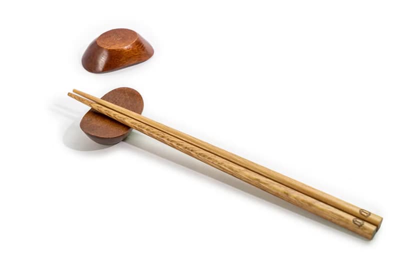 Islandoffer島嶼製作 楠木元寶筷子架/托4個