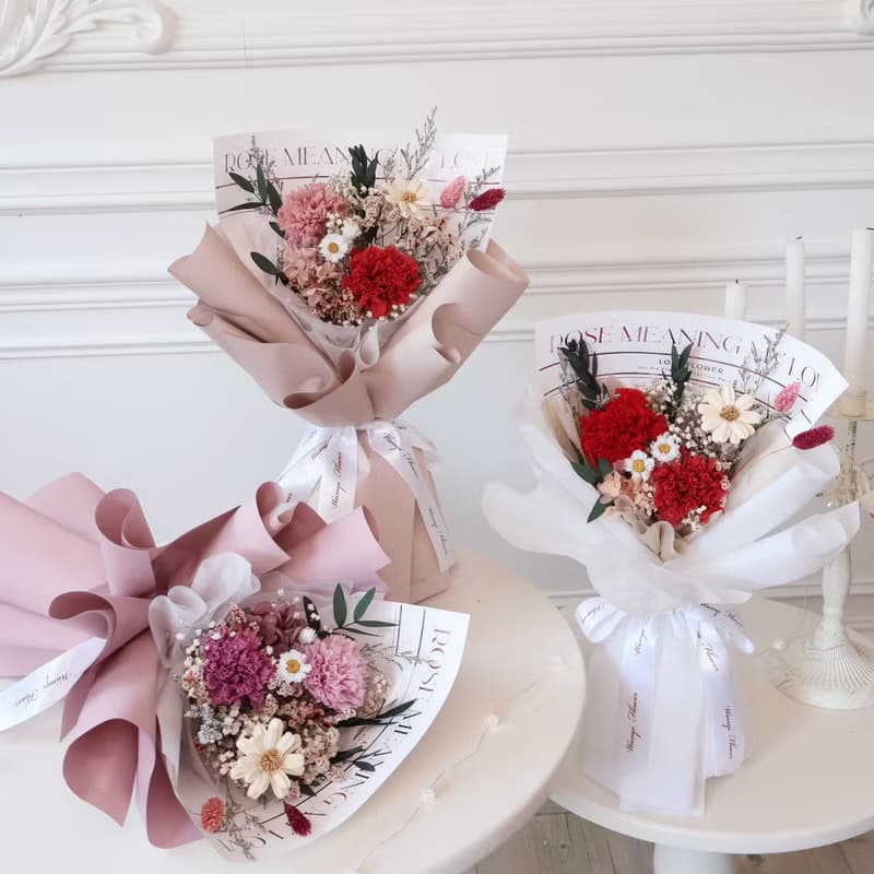 粉紫康乃馨/玫瑰花束+透明櫥窗提袋組   永生花 母親節花束 花禮