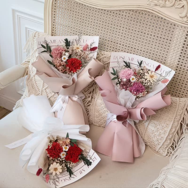 粉紫康乃馨/玫瑰花束+透明櫥窗提袋組   永生花 母親節花束 花禮