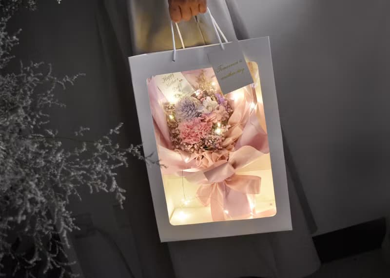 粉紫康乃馨/玫瑰花束+透明櫥窗提袋組   永生花 母親節花束 花禮