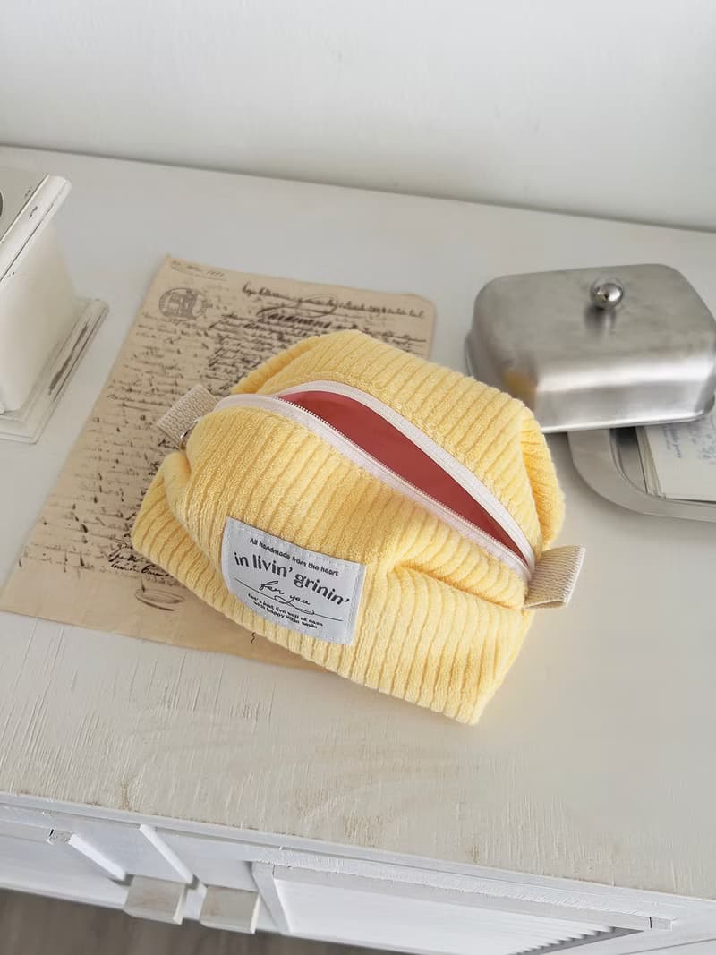 terry corduroy pouch M_milky yellow