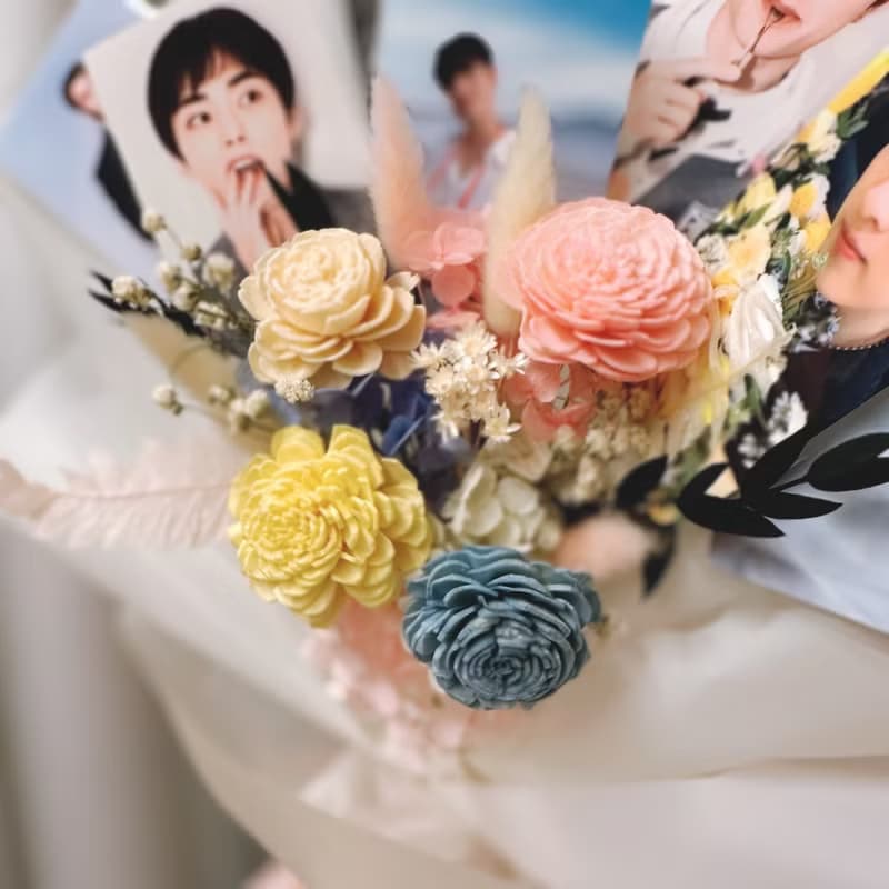 照片花束。情人節花束。生日花束。求婚花束。畢業花束