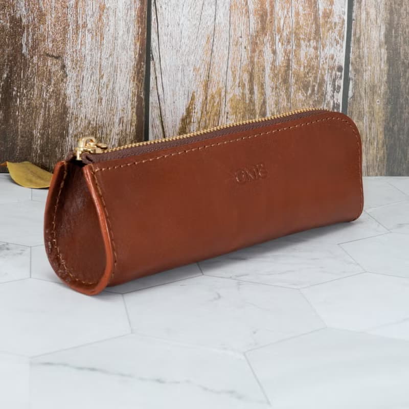 義大利植鞣革單扁型拉鍊文具刷具收納袋(棕色)