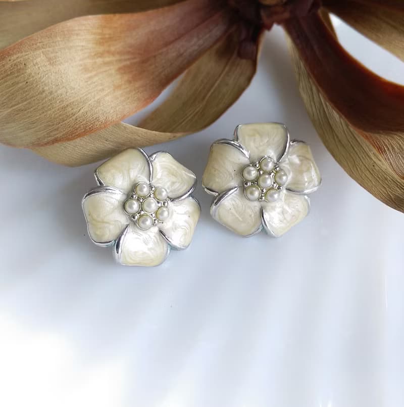 Vintage Jewelry 西洋古董飾品 摩登 拉絲琺瑯 小花花卉 針式耳環