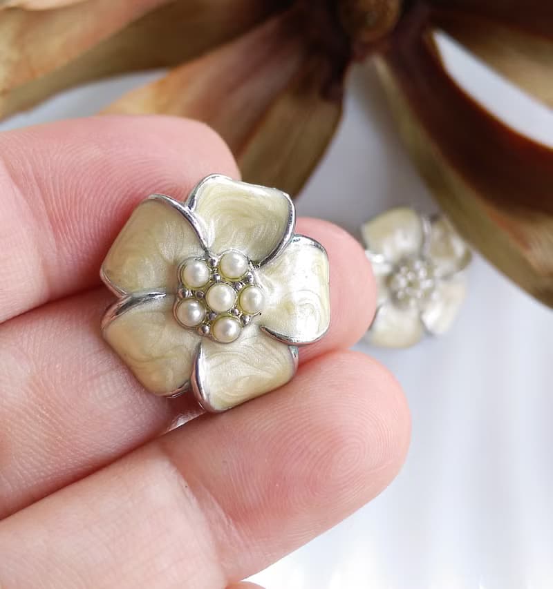 Vintage Jewelry 西洋古董飾品 摩登 拉絲琺瑯 小花花卉 針式耳環