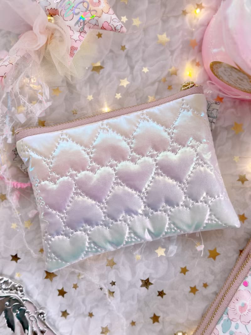 フラップオーロラポーチ