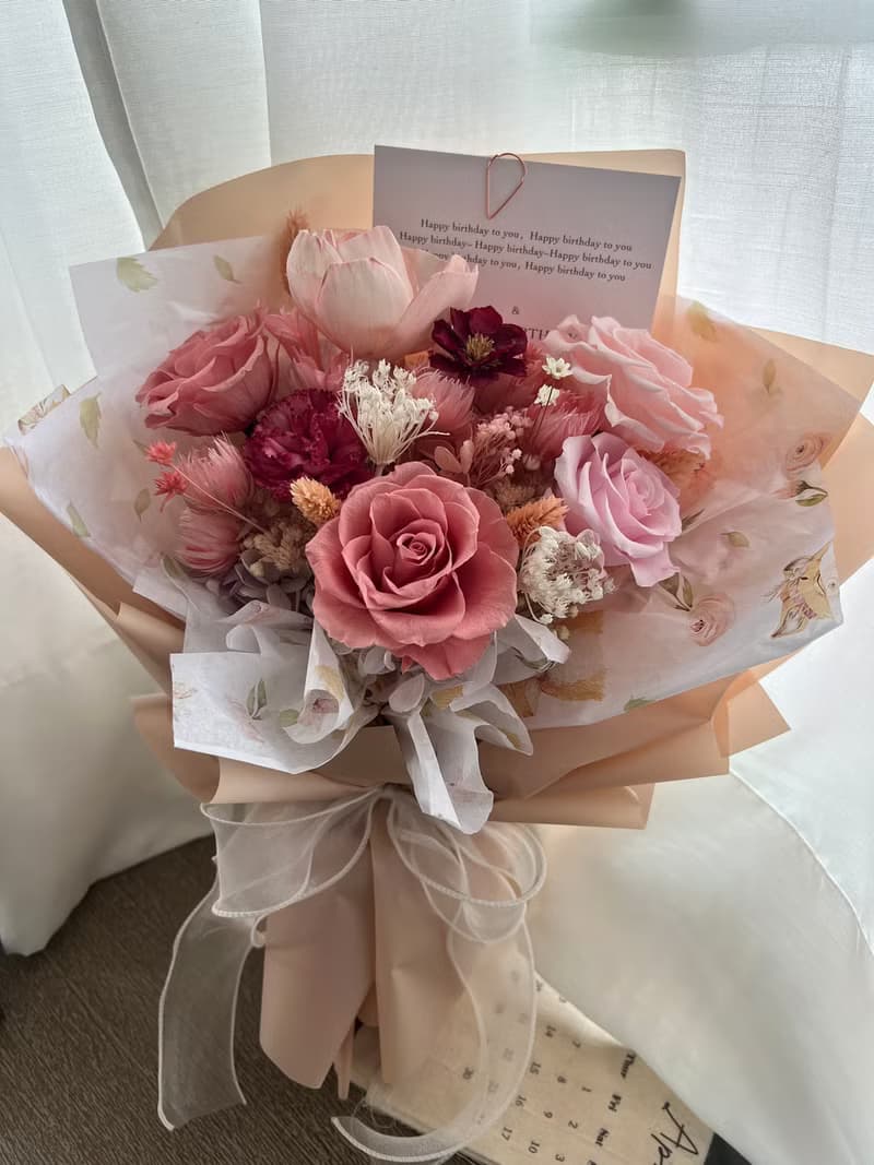 永生花花束 康乃馨花束