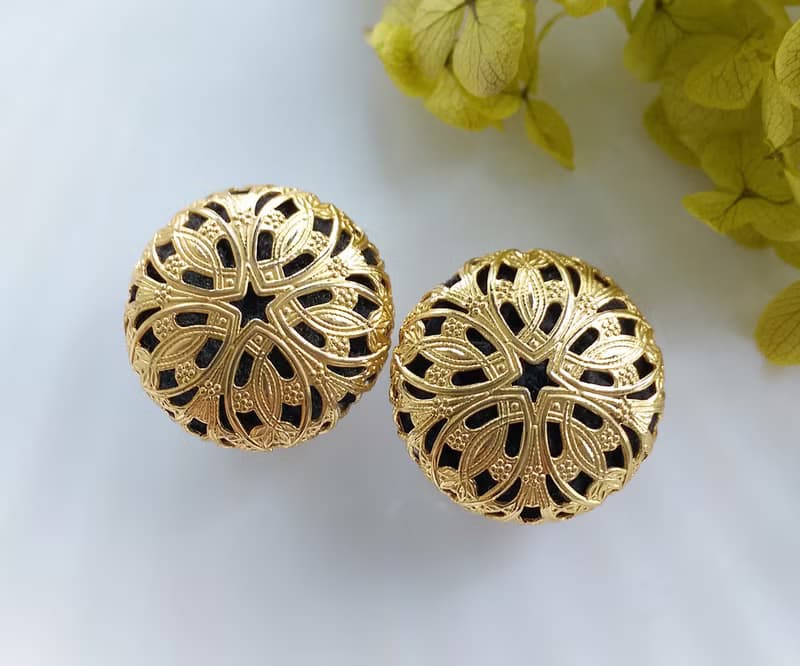 Vintage Jewelry 西洋古董飾品  細緻壓紋 夾式耳環