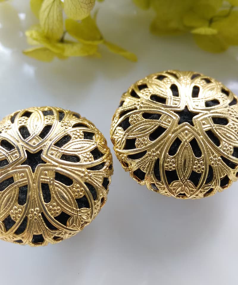 Vintage Jewelry 西洋古董飾品  細緻壓紋 夾式耳環