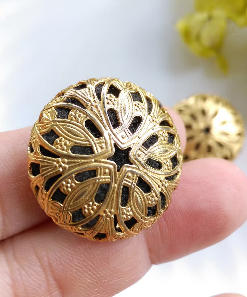 Vintage Jewelry 西洋古董飾品  細緻壓紋 夾式耳環