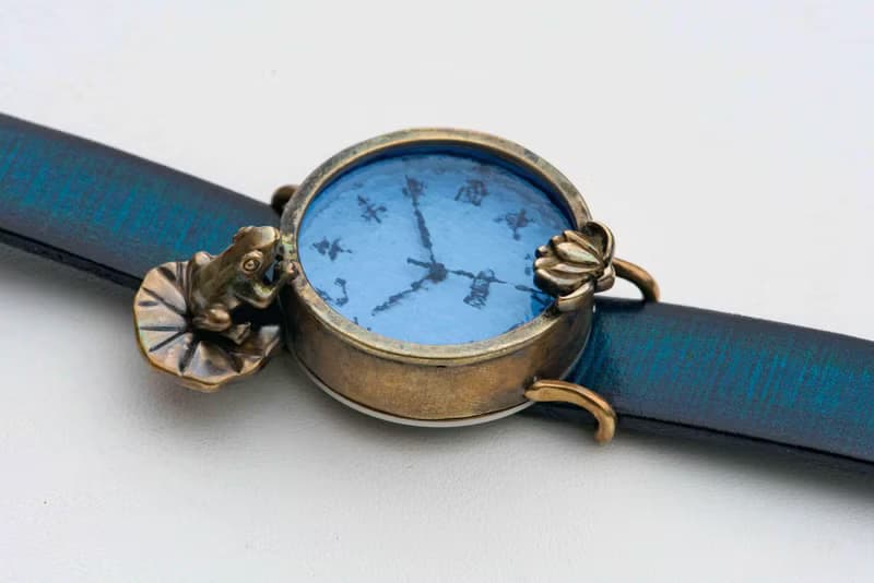 美麗的荷花 江戶文字手錶  M 淡藍色