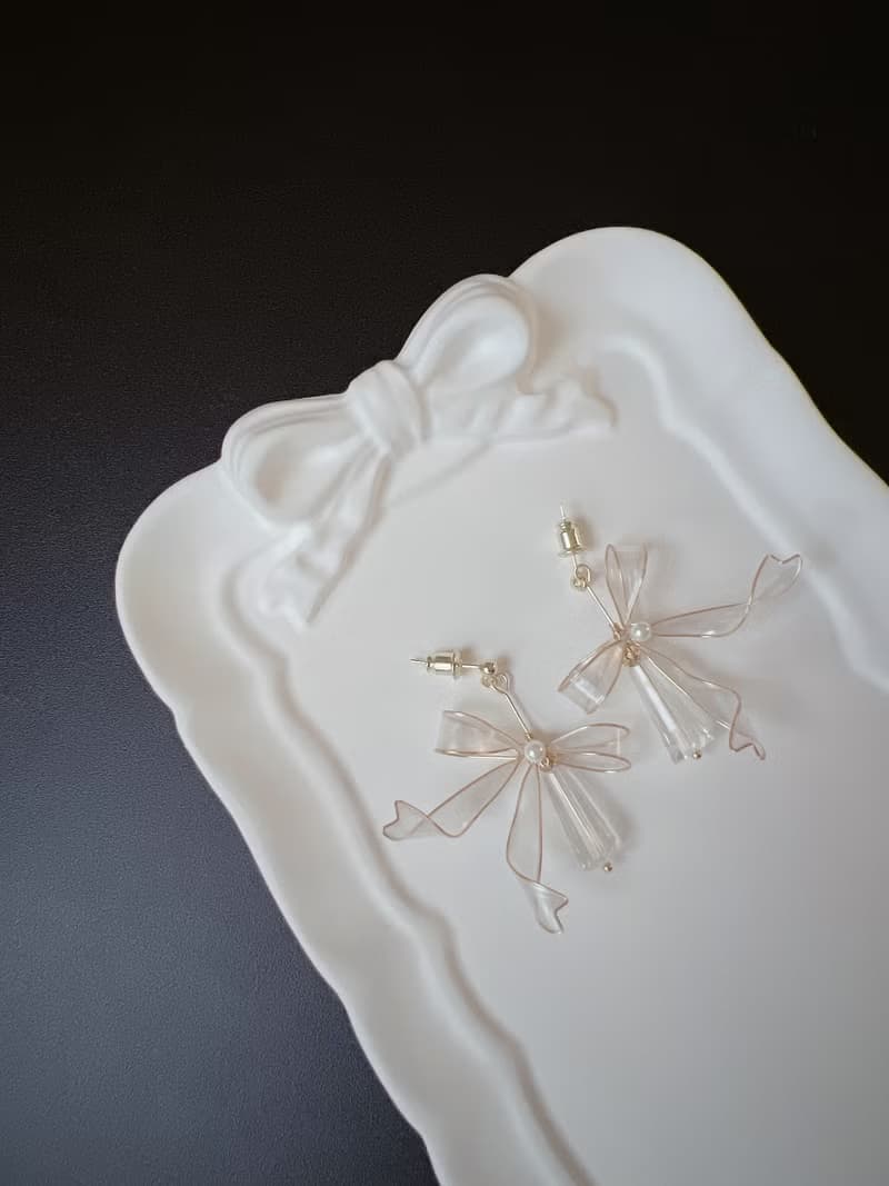 迷迴琉光 金 法式蝴蝶結樹脂耳環